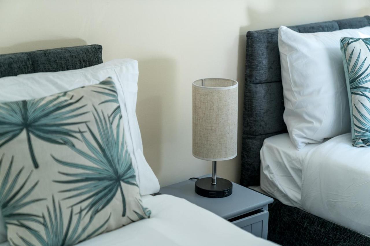 Redhill Surrey 2 Bedroom Pet Friendly Apartment By Sublime Stays 외부 사진