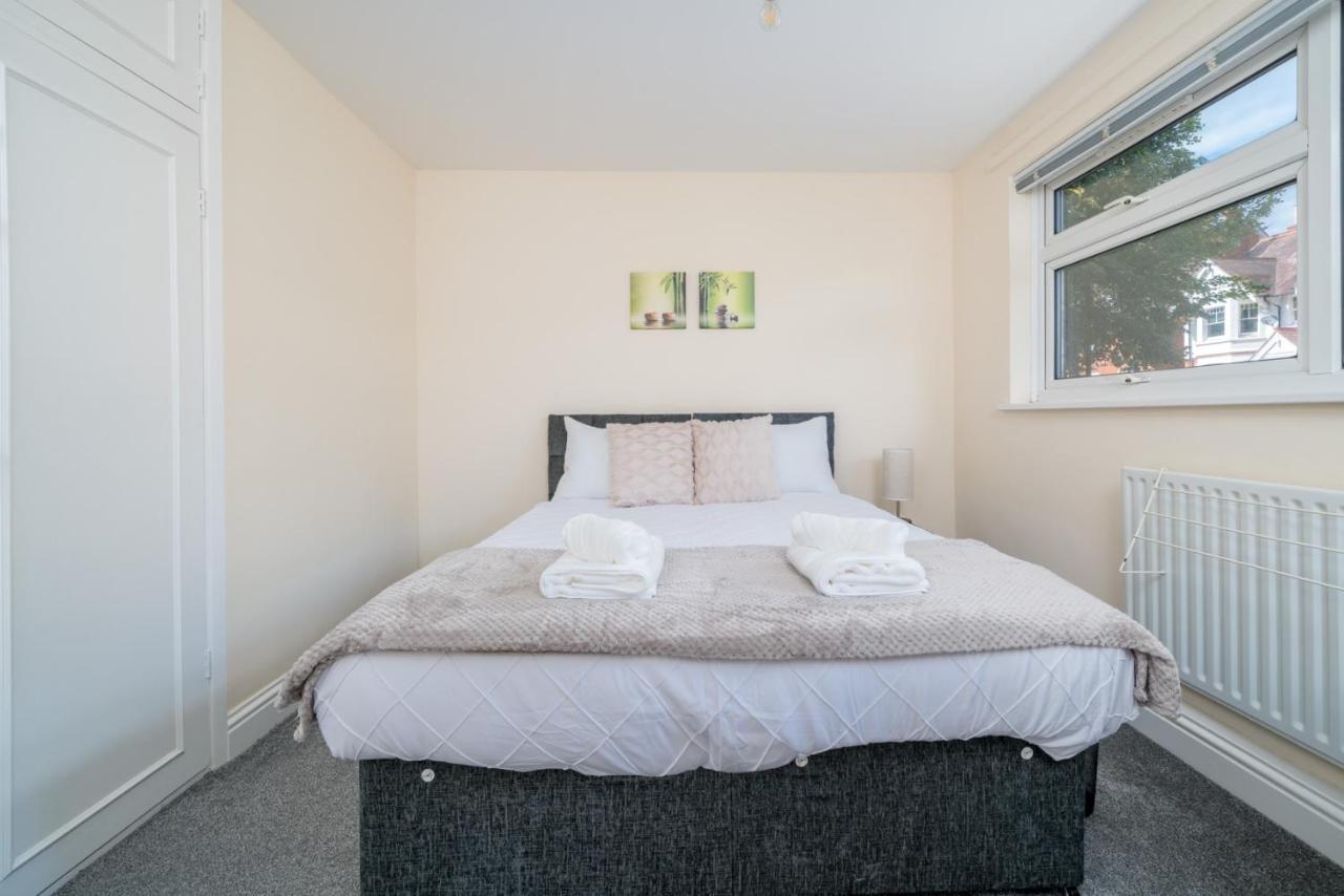 Redhill Surrey 2 Bedroom Pet Friendly Apartment By Sublime Stays 외부 사진