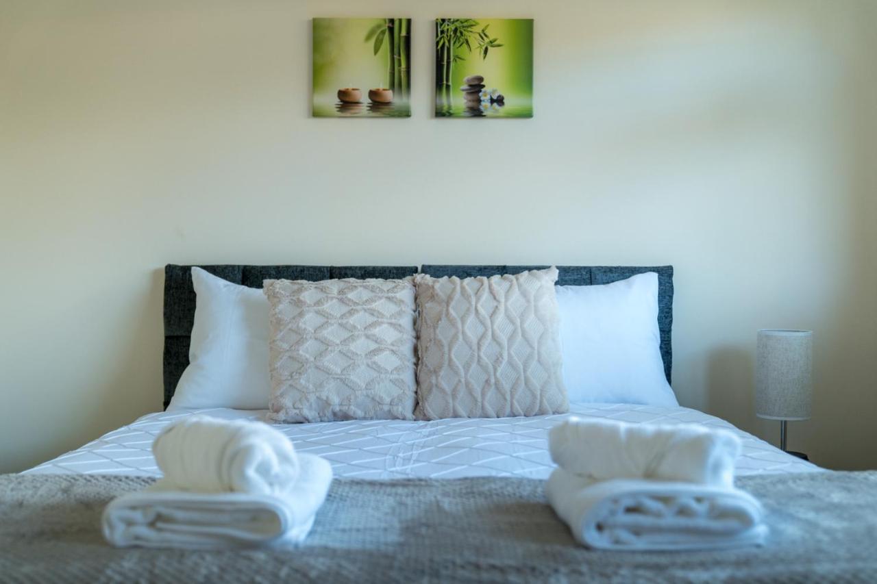 Redhill Surrey 2 Bedroom Pet Friendly Apartment By Sublime Stays 외부 사진